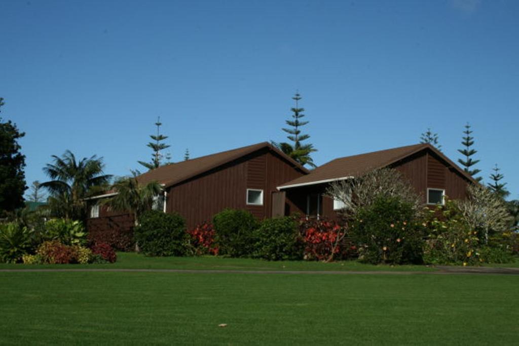 בורנט פיין Fletcher Christian Holiday Apartments מראה חיצוני תמונה